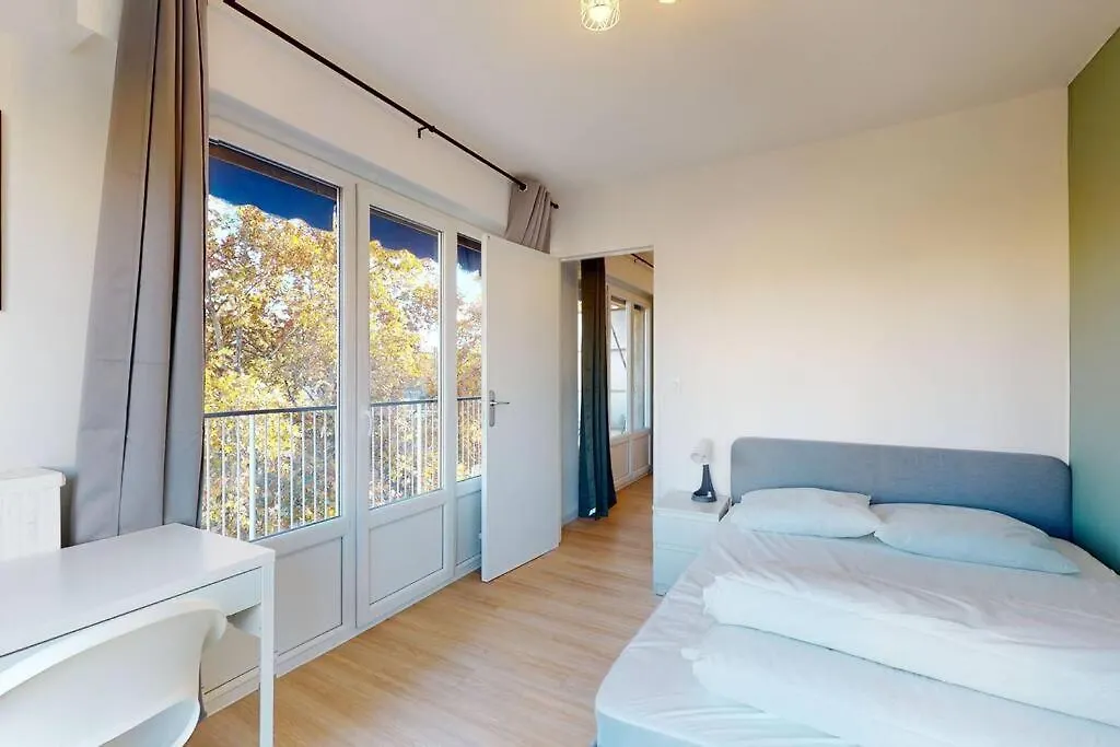 Appartement 4 Chambres 8 Couchages Avec Exterieur Марсель 0*,  Франция
